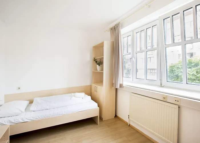 Mynext - Riverside Hostel