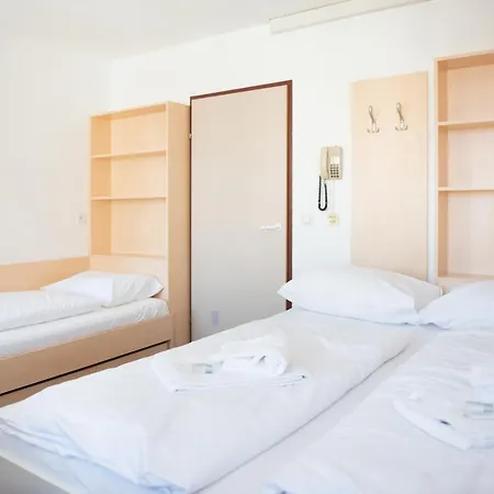 Hostal Mynext - Riverside